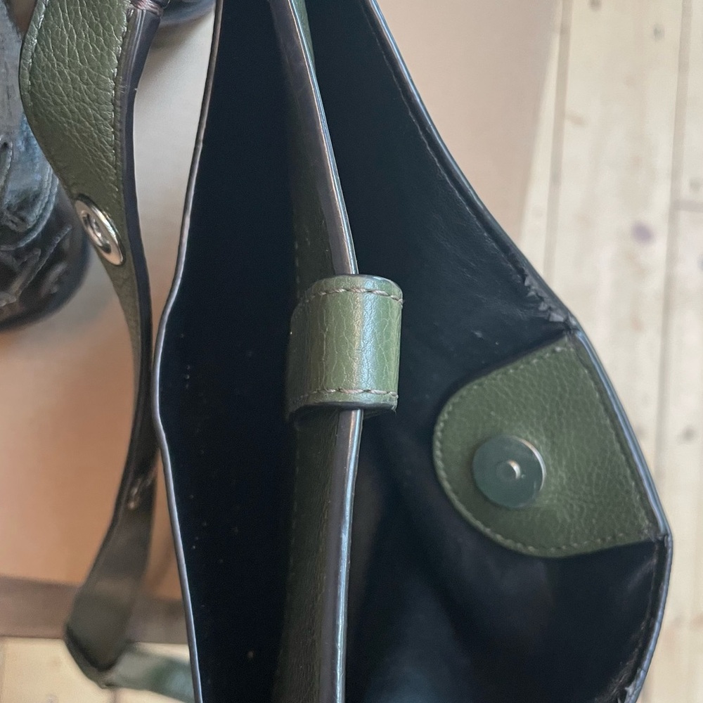Rebecca Minkoff Hunter Green Small Megan Leather Crossbody Feed Bag 10x10 - Picture 8 of 8